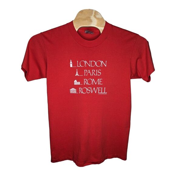 Other - Vintage 1990 London Paris Rome Roswell T Shirt‎ Red Oneita Size L 42-44 GA USA